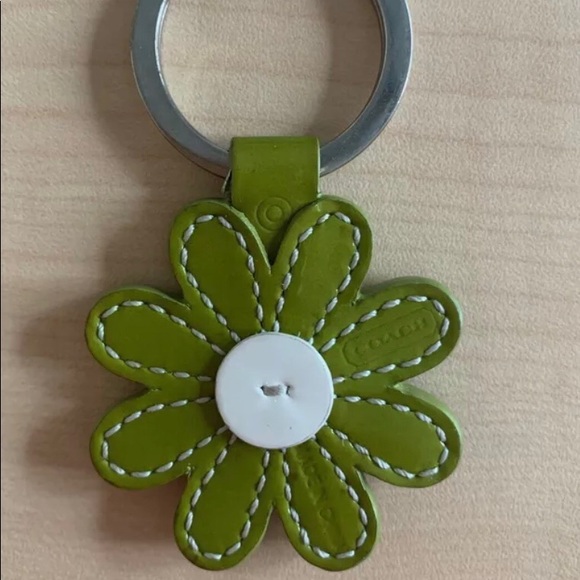 🌸COACH FLOWER KEYCHAIN🌸 - Picture 3 of 4